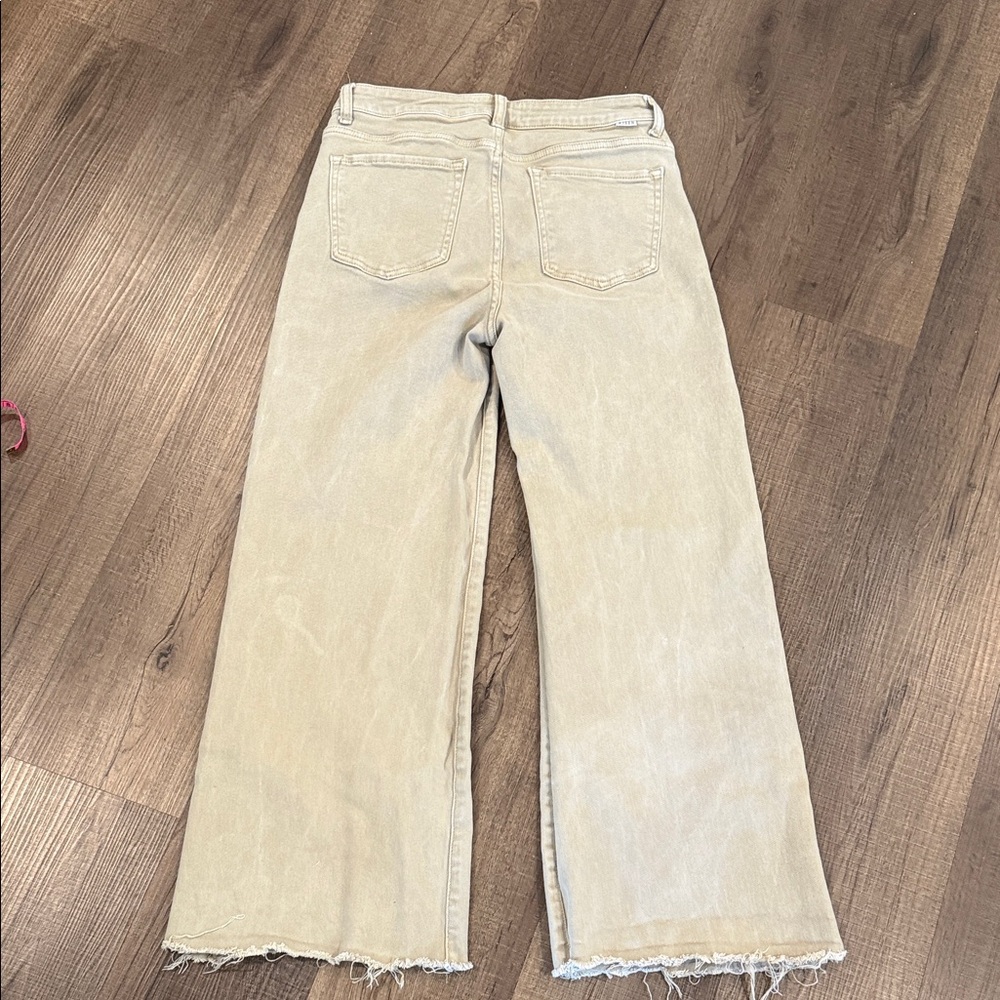 Risen Wide-Leg raw hem Jeans - Picture 8 of 12